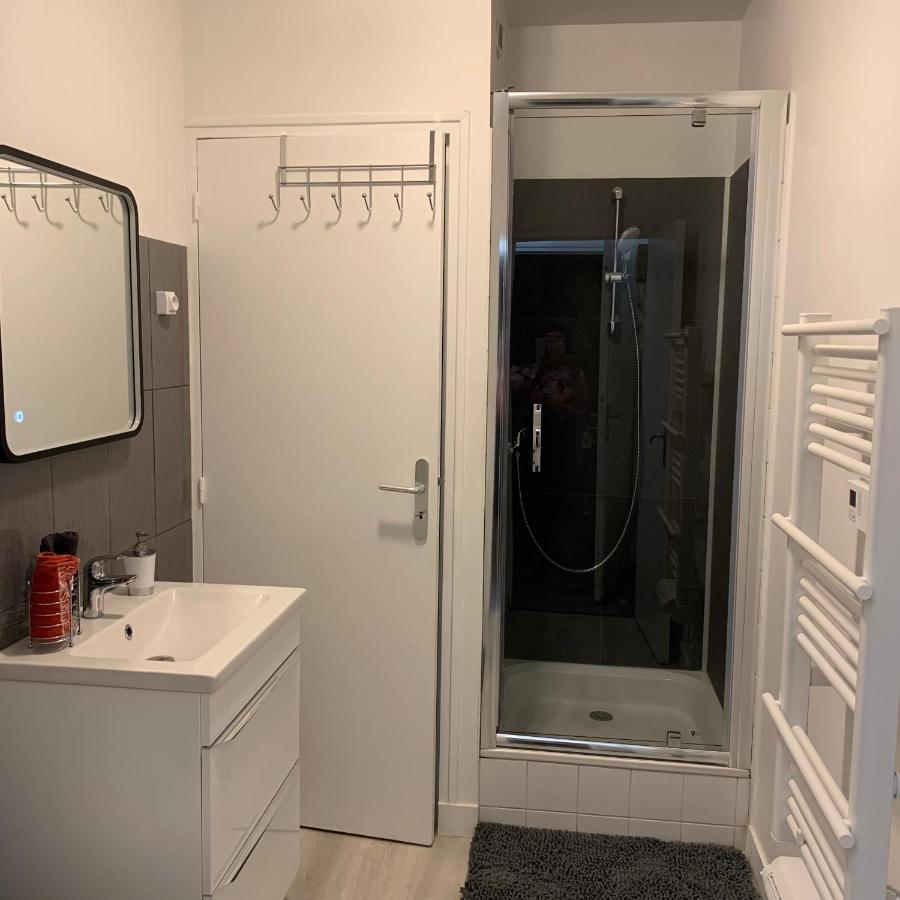 Appartement 3 , Proche De Toutes Commodités *